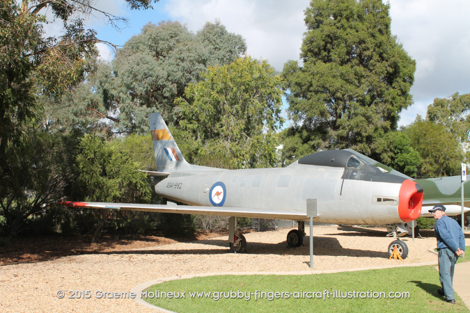 RAAF_Wagga_Wagga_Heritage_Centre_Gallery_2014_05_GrubbyFingers